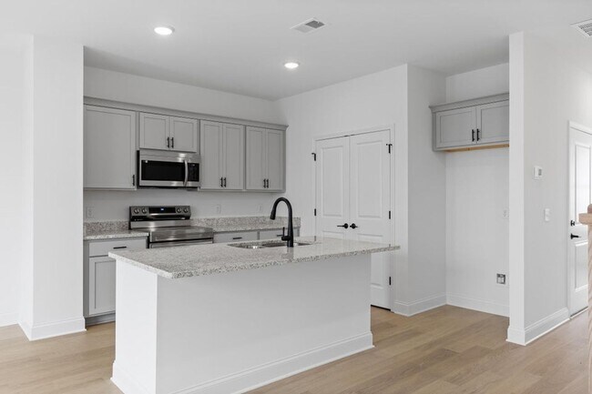 Building Photo - Brand New Construction Townhomes at James Creek!