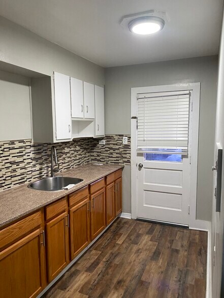 Building Photo - 55 Vine St