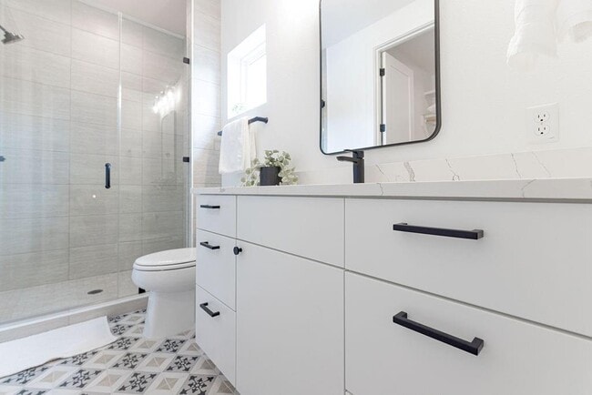 Building Photo - 1201 Canyon Edge Dr