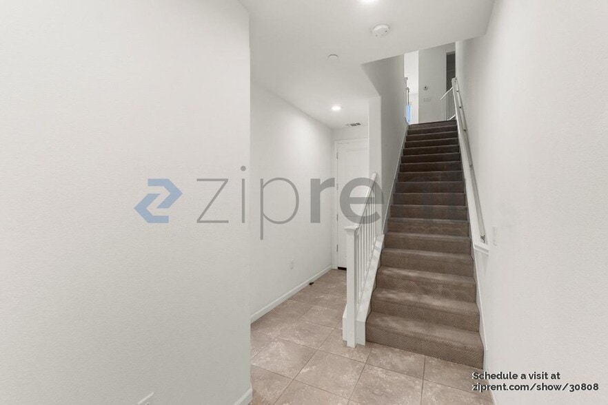 Building Photo - 5676 El Dorado Ln