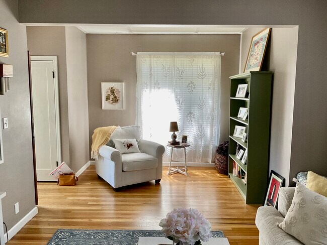 Living room - 205 Wyoming Ave