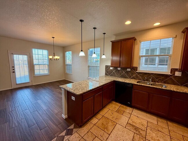 Building Photo - Beautiful 4-Bedroom, 2.5 Bathroom Home Near Seaworld!