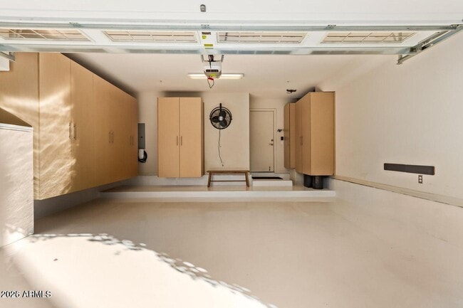 Building Photo - 6940 E Cochise Rd