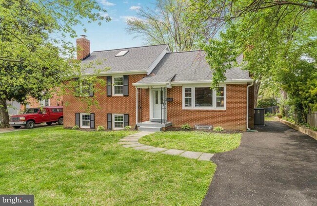 Primary Photo - 2622 N Lexington St
