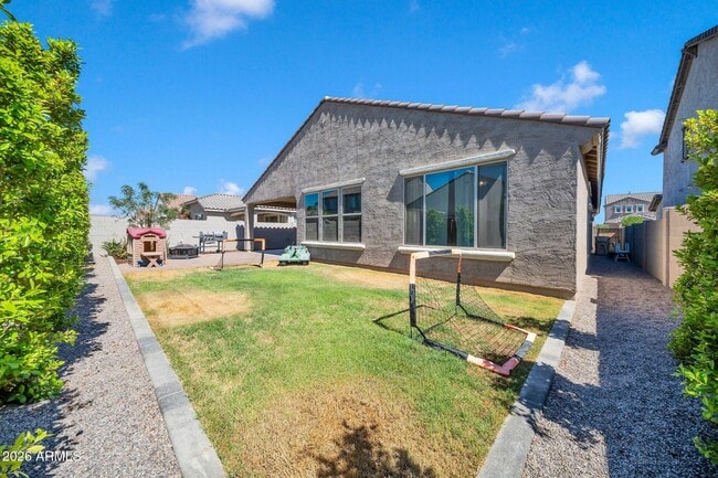 Building Photo - 17605 W Medlock Dr