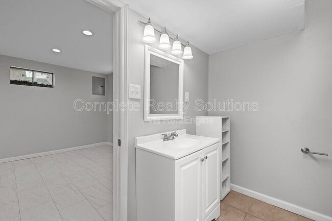 Building Photo - 10768 Runningbrook Dr