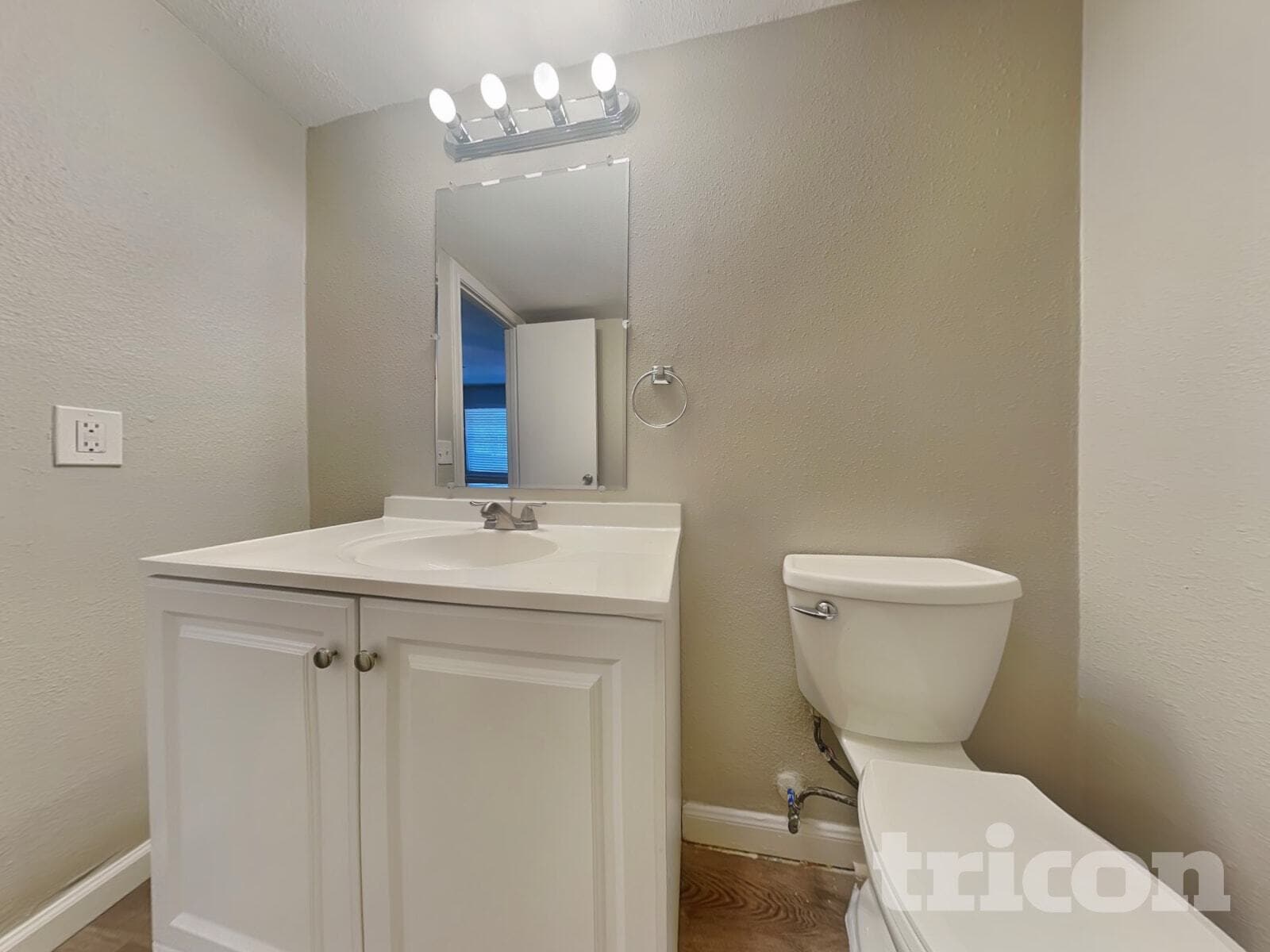 Building Photo - 5503 Jumada Cir