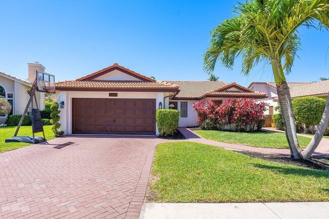 Building Photo - 10581 Mendocino Ln