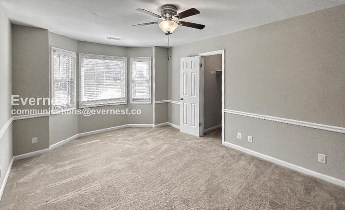 Building Photo - 122 Brawley Dr