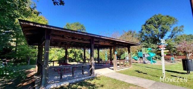 Building Photo - 7 Ratcale Ln