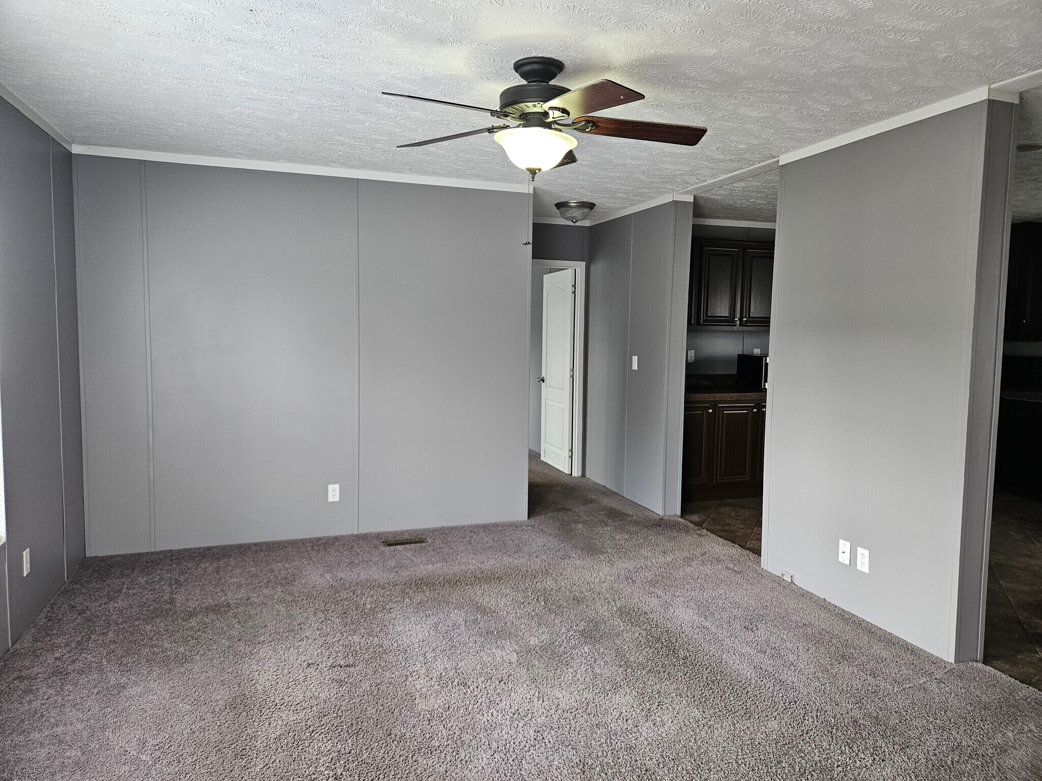 Building Photo - 64 Lynnwood Cir