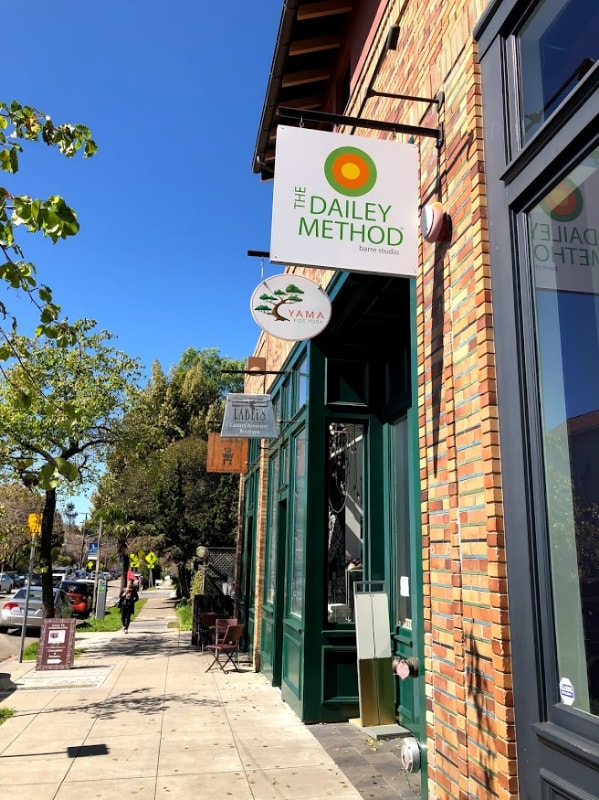 Building Photo - 2615 Stuart St