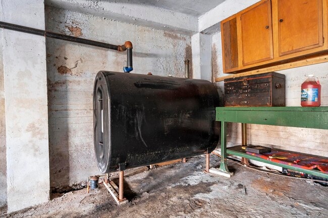 Building Photo - 29 Abner St