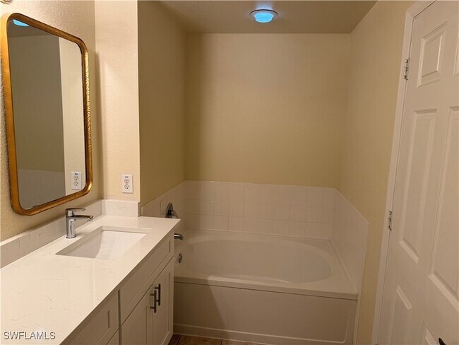 Building Photo - 7985 Preserve Cir