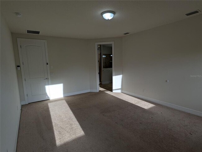 Building Photo - 1381 Patterson Ter