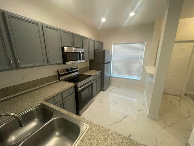 Building Photo - 5129 Palmbrooke Cir