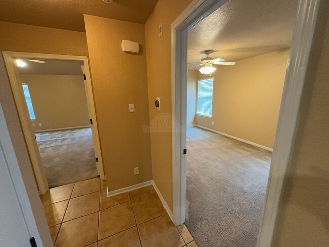 Building Photo - 4701 Autumn Valley Dr