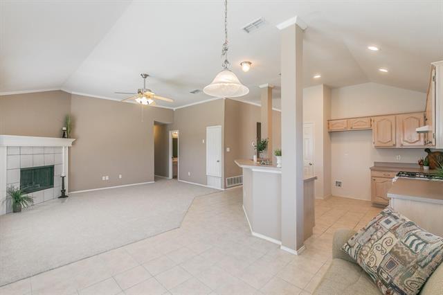 Building Photo - 8301 Clearbrook Dr