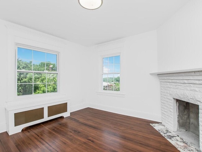 Building Photo - 70 Normandy Rd