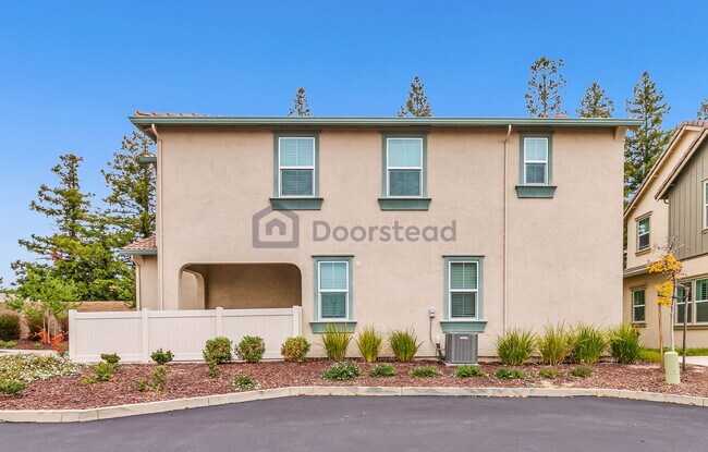 Building Photo - 1056 Knox Way