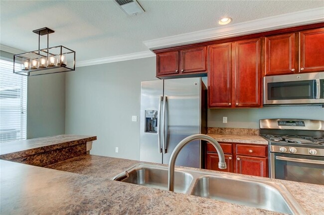 Building Photo - 10003 Bradwell Pl