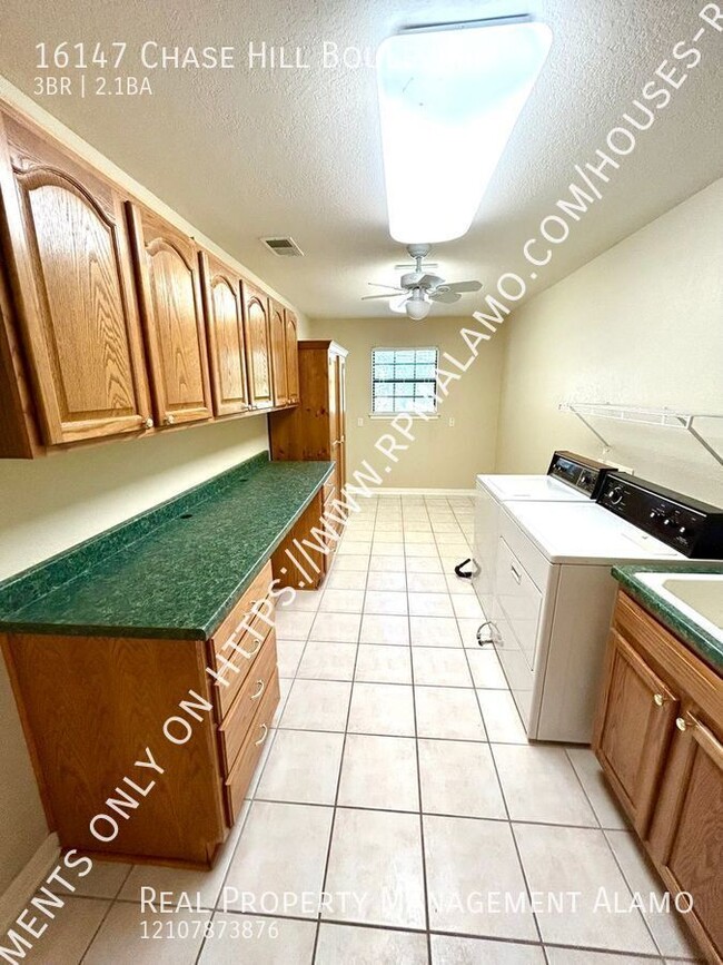 Building Photo - **APPLICATION RECEIVED** **MOVE-IN SPECIAL...