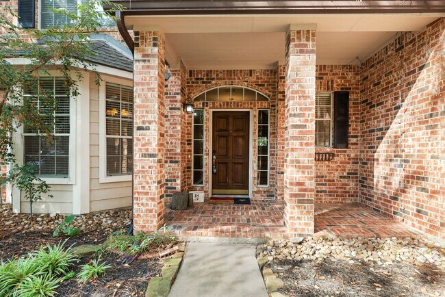 Building Photo - The Perfect Woodlands Retreat: Steps from ...