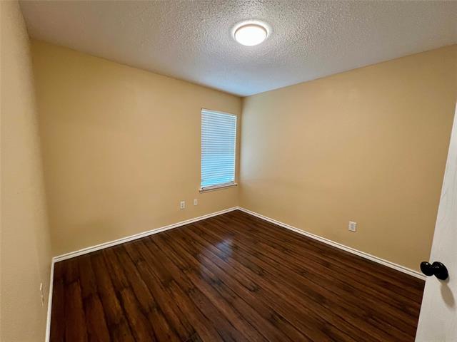 Building Photo - 8012 Splitrail Ct