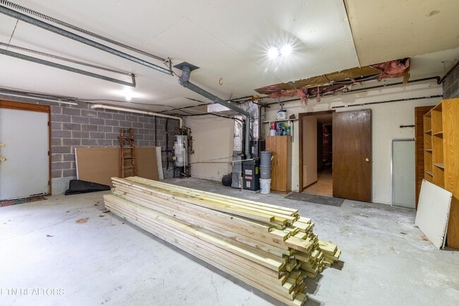 Building Photo - 1504 Marconi Dr