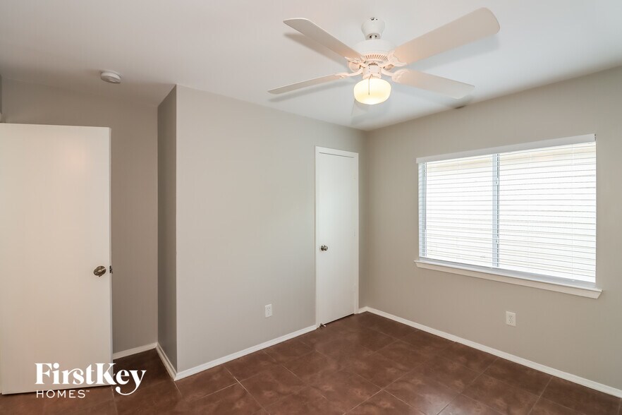 Building Photo - 1667 Nichole Woods Dr