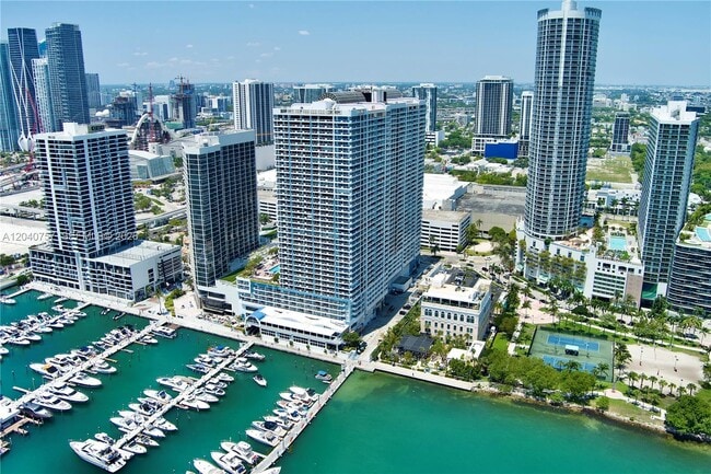 Building Photo - 1717 N Bayshore Dr