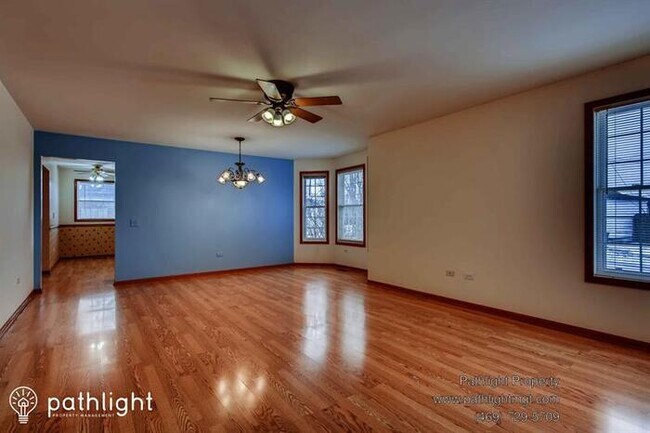 Building Photo - 225 E North St, Manhattan, IL, 60442