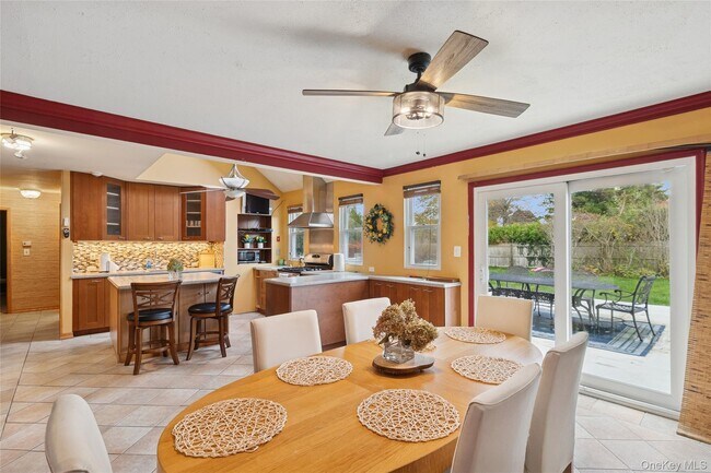 Building Photo - 3 Meadowgrass Ln