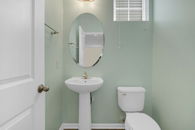 Building Photo - Modern Comfort & Easy Living in Ladson