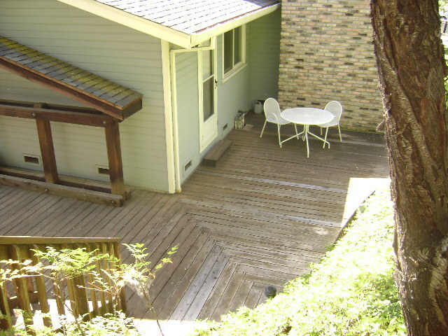 Building Photo - 510 Wellington Way