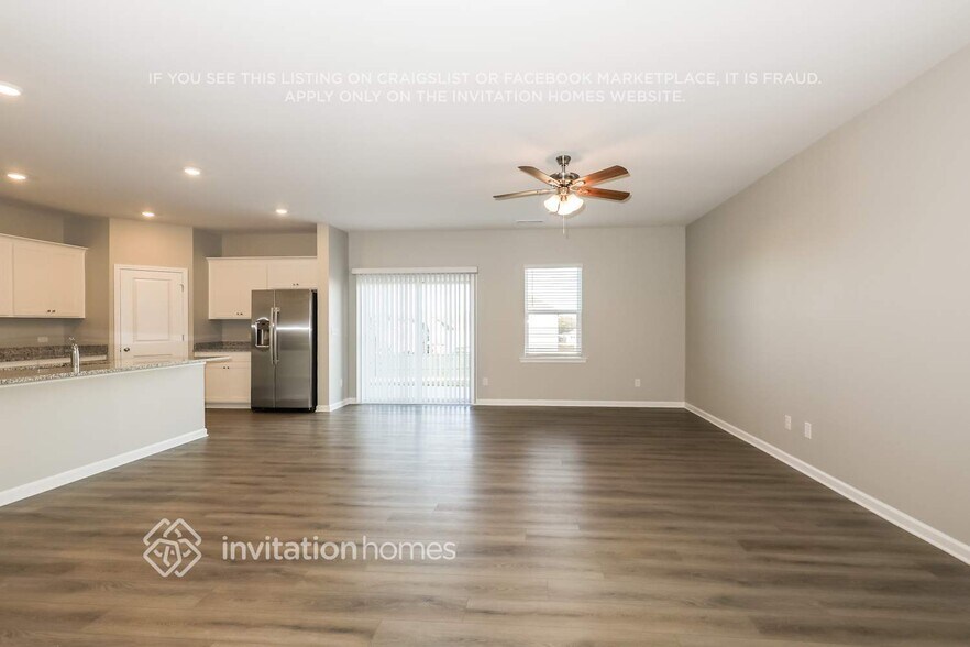 Building Photo - 521 Almere Dr