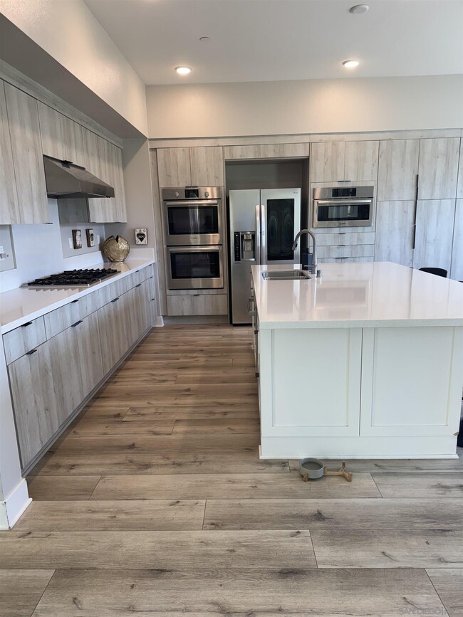 Building Photo - 5413 Sparkling Shores Dr
