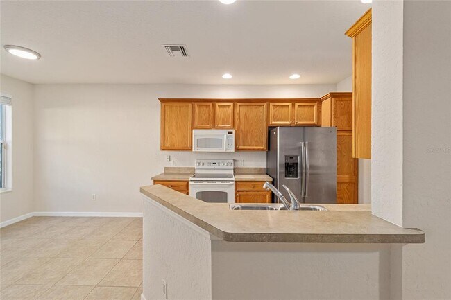 Building Photo - 4570 SW 52nd Cir