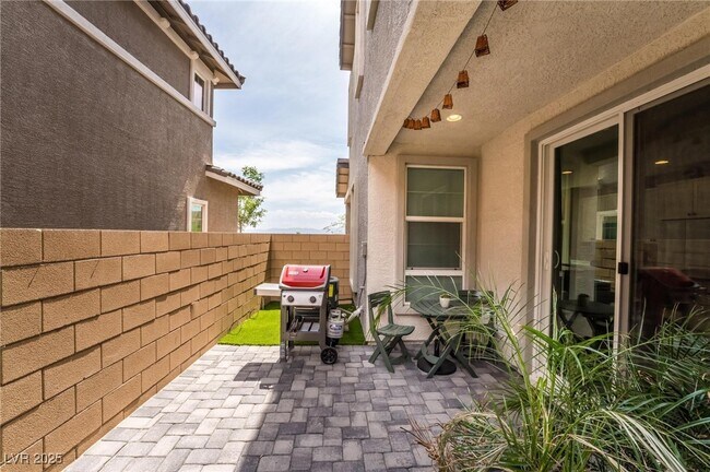 Building Photo - 128 Kimberlite Dr