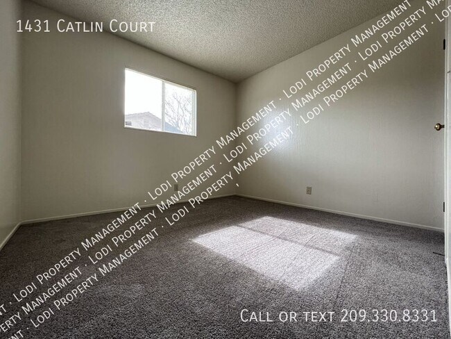 Building Photo - 1431 Catlin Ct