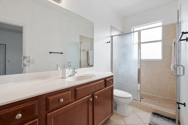 Building Photo - 8618 NW 113th Ct