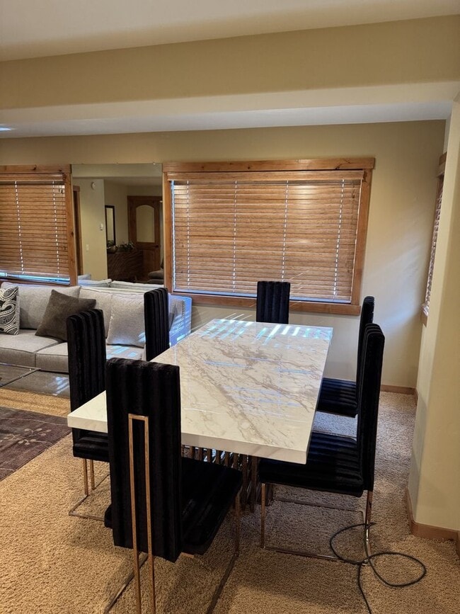 Building Photo - Luxury 5-Bedroom, 6-Bathroom Mountain Retreat – Hot Tub, Fireplaces, & More!