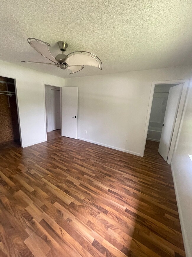 Building Photo - 3/2 Pool Home in St. Cloud, Florida