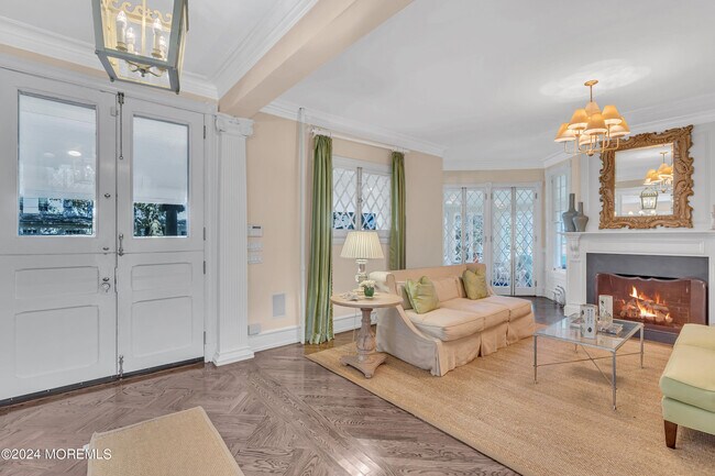 Building Photo - 207 Monmouth Ave