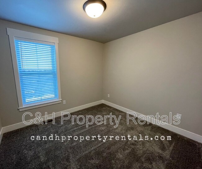 Building Photo - 6077 Northstead Ave