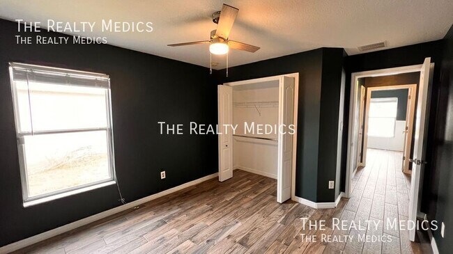 Building Photo - 2239 Wolf Ridge Ln