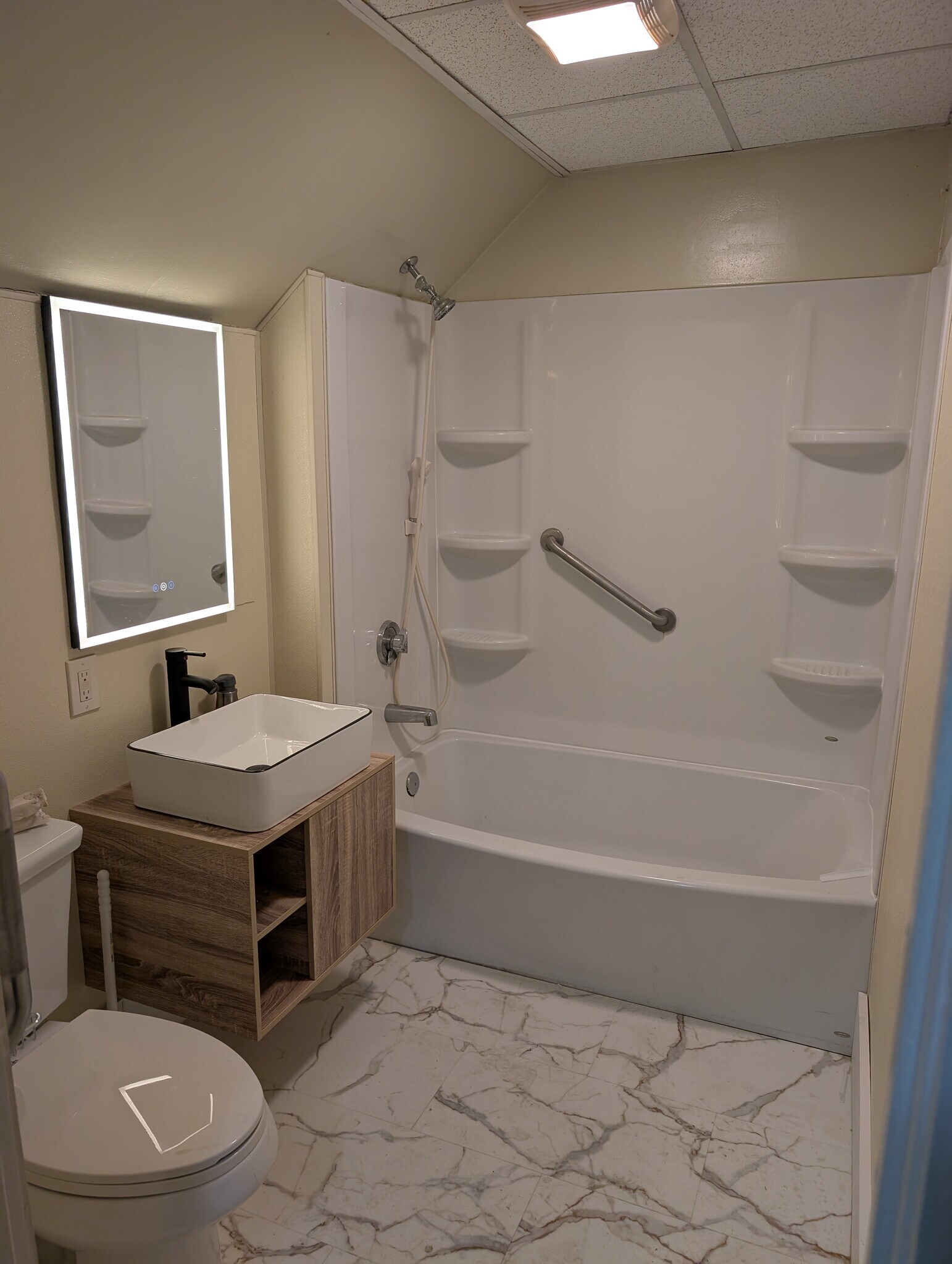 New bathroom - 212 Howard St