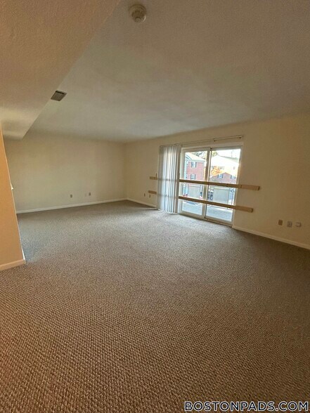 Building Photo - 3 April Ln