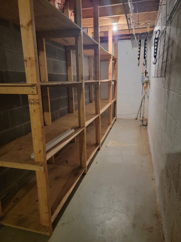 Building Photo - 712 E Fox Den Dr