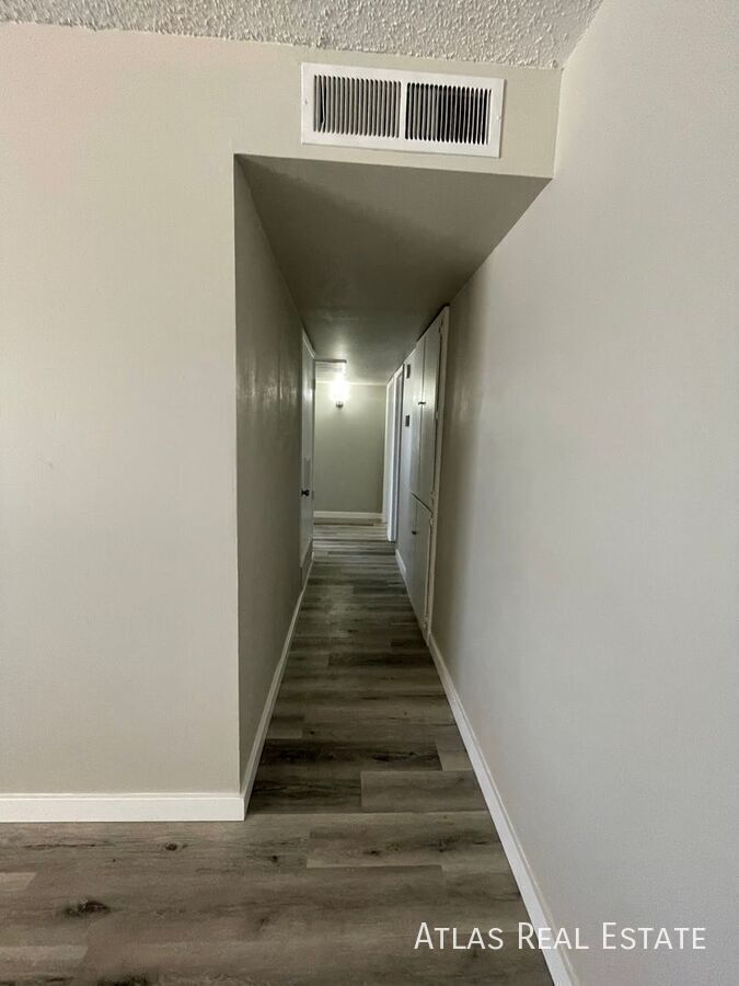 Building Photo - 13641 N 36th St